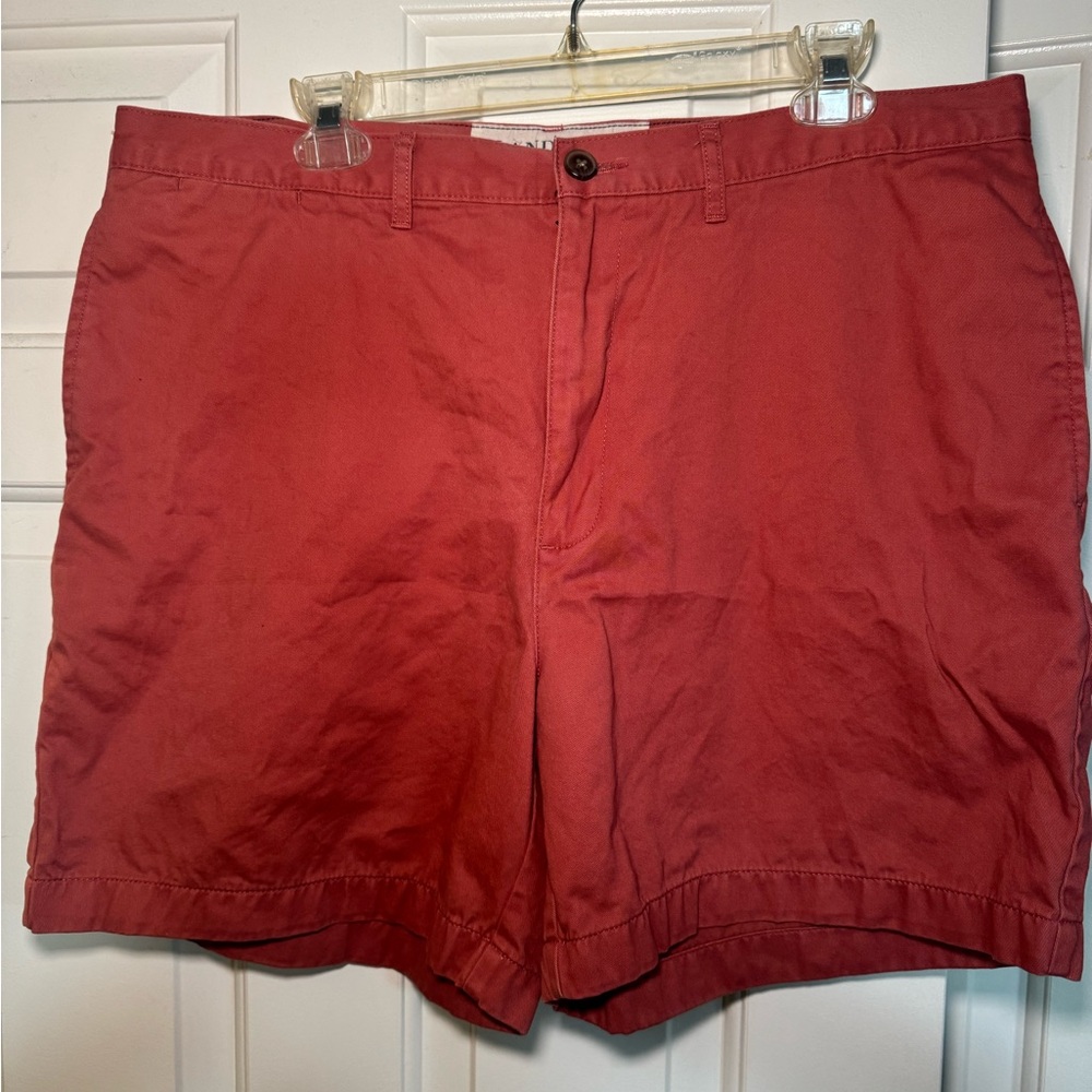 Lands' End Men's Salmon Flat Front Shorts Size 38| 6” Inseam | Like New